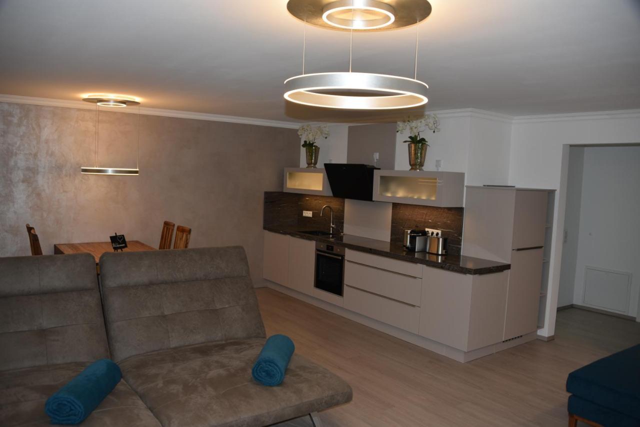 דירות לאיפהיים Antike & Modern Deluxe 2 Mit Terrasse מראה חיצוני תמונה