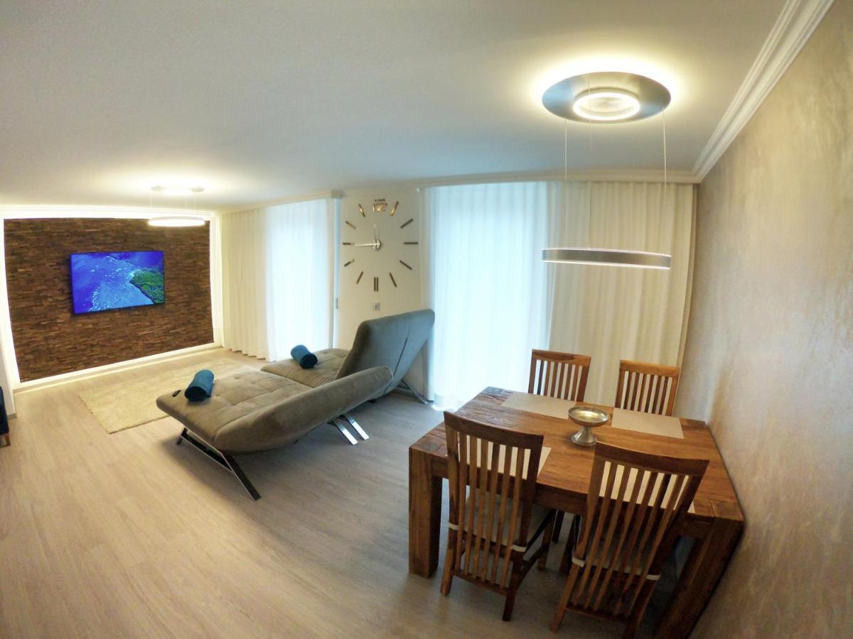 דירות לאיפהיים Antike & Modern Deluxe 2 Mit Terrasse מראה חיצוני תמונה